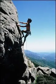 Cette personne la pratique sur une montagne mais vous pouvez le faire tout aussi bien sur un mur. Ce loisir vous donne le nom d'un autre gros 4X4 américain de chez ...