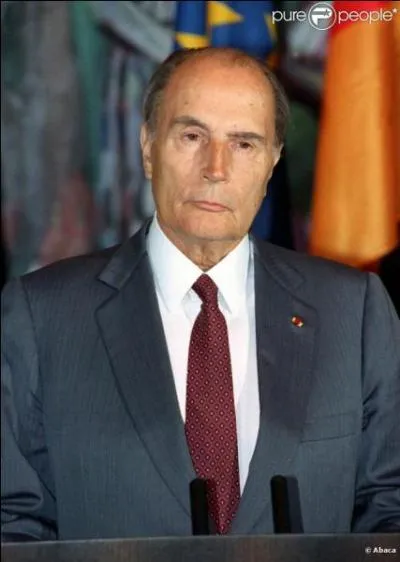 Il a été élu en 1981, c'est...