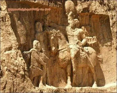 Qui est l'empereur romain capturé avec toute son armée par Shapur, roi des Perses ?