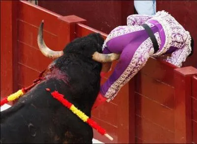 Onomatopée ibérique hurlée à tue-tête !