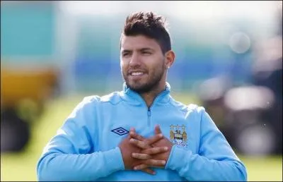 Qui est ce footballeur ?