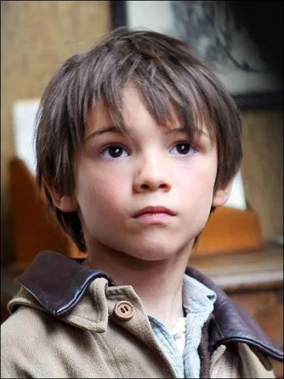 En 2013, il interprète le rôle de Sébastien dans le film "Belle & Sébastien". Qui est-ce ?