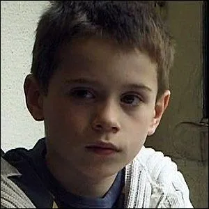 En 2005, il interprète le rôle de Louis dans le film "Papa". Qui est-ce ?