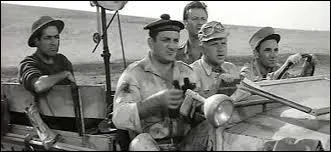 "Un gentleman, c'est celui qui est capable de décrire Sophia Loren sans faire de geste". À qui appartient cette citation ? Indice : Les Tontons flingueurs.