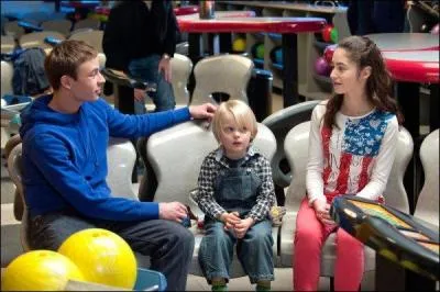 Comment Clem a-t-elle réagi quand elle a appris qu'elle avait un demi-frère (Martin) ?