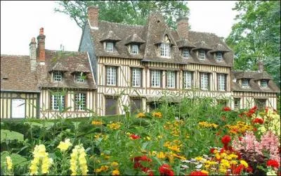 Dans quel département vous faut-il vous rendre pour visiter le pittoresque village-clairière de Lyons-la-Forêt où mourut le Henri Premier d'Angleterre, fils de Guillaume le Conquérant ?