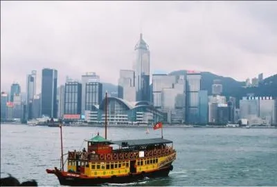 Les lieux majeurs de la production technologique sont situés sur :