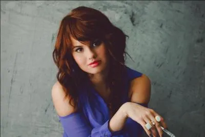 Debby Ryan fait partie de :