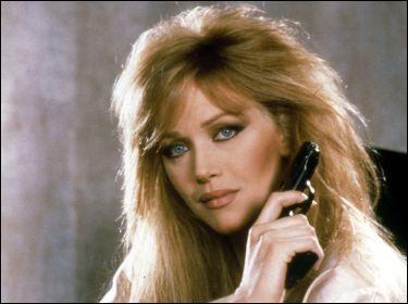 Quelle est cette James Bond Girl ?