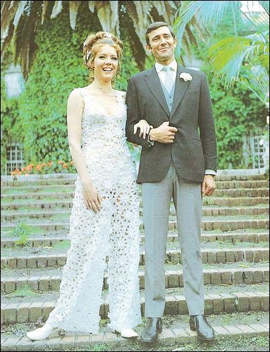 Quelle est cette James Bond Girl ?