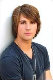 Quelle est la date de naissance de James ?