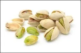 Quel est le nom de l'arbre qui porte la noix de cajou ?