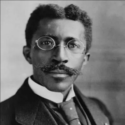 Charles D. B. King, président de Libéria, est entré dans le « Guinness des records » pour une raison bien particulière. A vous de la trouver !