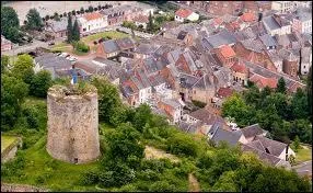 La ville Axonaise de Guise se situe en région ...