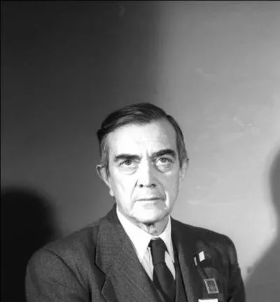 Le coefficient de Gini est une mesure statistique de la dispersion de la distribution des ressources sur une population donnée. Mis au point par le statisticien italien Corrado Gini, quand ce coefficient décrit-il une société totalement égalitaire ?