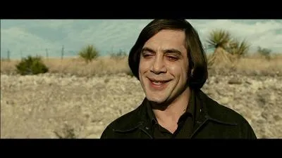 Dans le film « No Country for Old Men », je suis l'acteur qui joue le rôle d'Anton Chirgurh, le fameux psychopathe. Je suis...