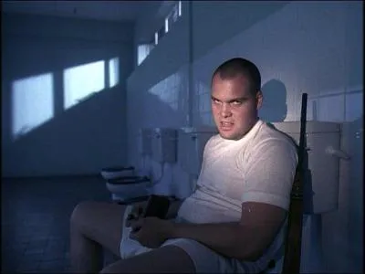 Dans « Full Metal Jacket », je suis un soldat un peu enrobé qui bascule dans la folie au milieu du film. Mon chef instructeur me surnomme... , dans la VF.
