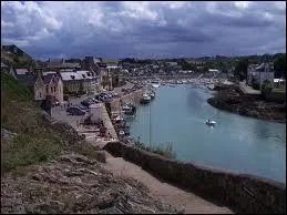 Je vous emmène à Pléneuf-Val-André. Station balnéaire bretonne situé sur l'Est de la Baie de Saint-Brieuc, elle se situe dans le département ...
