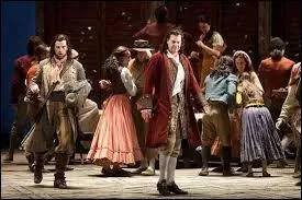 Pendant l'ouverture, y a-t-il des chanteurs ?