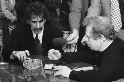 Friends - J'ai eu la chance d'avoir pour ami et de travailler aux côtés d'un des hommes les plus subtils du XXe siècle. Qui est-il ?