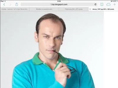 Que fait-il au studio ?