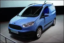 Ce "Transit Courier" est un véhicule utilitaire de chez...