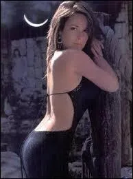 Laquelle des sorcières Halliwell ne change (presque) jamais de coupe de cheveux ?