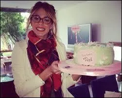 Quand est-elle née ? Donc quel âge a-t-elle ?