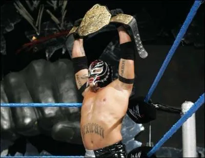 P.O.D chante Booyaka mais  qui est ddi cette chanson ?