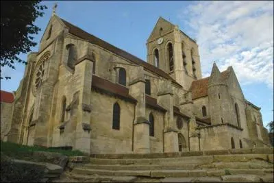 Quel peintre est enterré à Auvers-sur-Oise et dont l'église a été la source d'inspiration pour un de ses plus célèbres tableaux ?