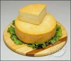 Comment se nomme ce fromage originaire de l'est de la France, très répandu en Alsace ainsi qu'en Lorraine où il a une appellation particulière :