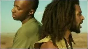 Soprano a fait des chansons en solo ou en duo comme ''Ferme les yeux et imagine-toi'' avec Blacko. Au sein de quel groupe Soprano a-t-il débuté sa carrière ?