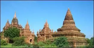 Dans quel continent le Mont-Everest est-il ?