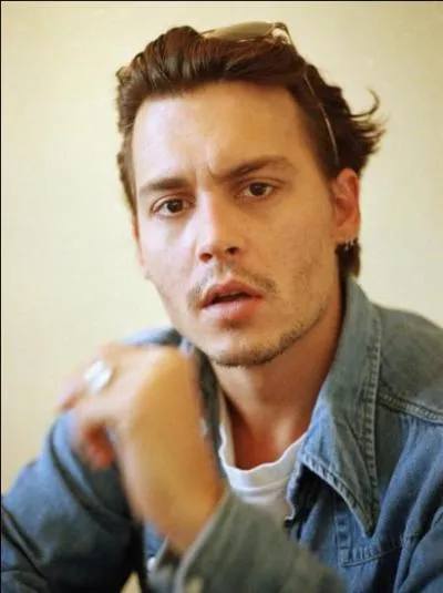 Quel rôle tient-il dans "Meurtre en suspens" ?