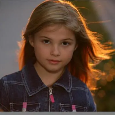 Comment se nomme cette charmante fille ?