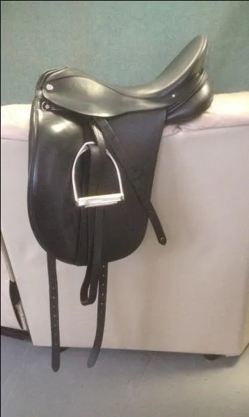 Doit-on mettre une selle spéciale pour le CSO ?