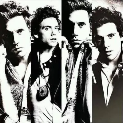 Quelle a été sa 3ème chanson ?