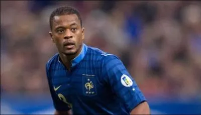 Qui est ce défenseur et joueur de Manchester United ?