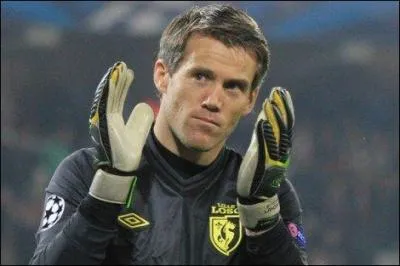 Qui est ce gardien et joueur de Bastia ?