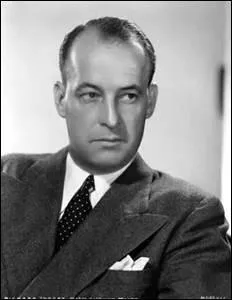 Mai : Richard Thorpe s'est fait connaître comme réalisateur. Dans quel film Elvis Presley a-t-il eu le premier rôle ?