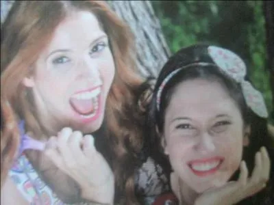 Quelles sont ces 2 filles ?