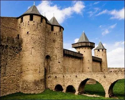 Dans quelle région, peut-on visiter la Cité de Carcassonne ?
