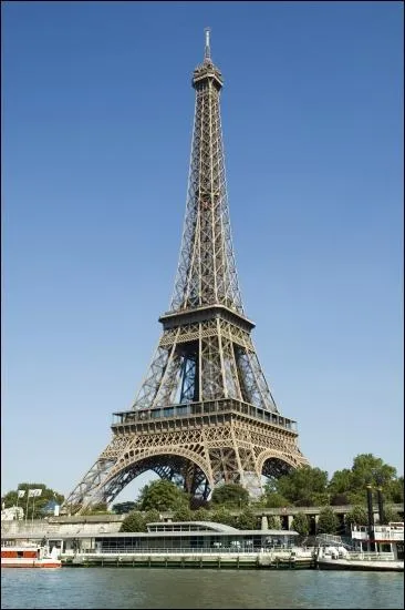 Dans quelle région, trouve-t-on la Tour Eiffel ?