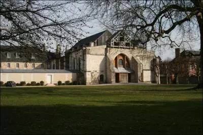 Dans quelle région, peut-on voir l'abbaye de Valmont ?