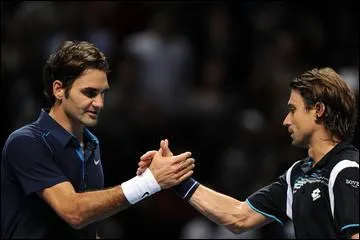 Quel joueur de tennis a remport&eacute; plusieurs titres &agrave; Roland-Garros ?