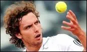 Qui est ce tennisman, dix-septième du circuit ATP ?