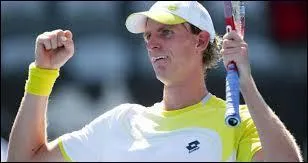 Et enfin, qui est ce joueur vingtième du circuit ATP ?