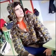 De quel instrument joue-t-il ?