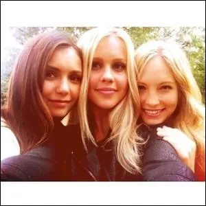 Quelle est leur ennemie ? (sur la photo)