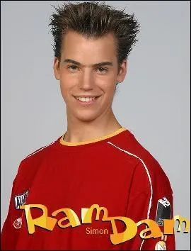 Quel sport pratique Simon ?